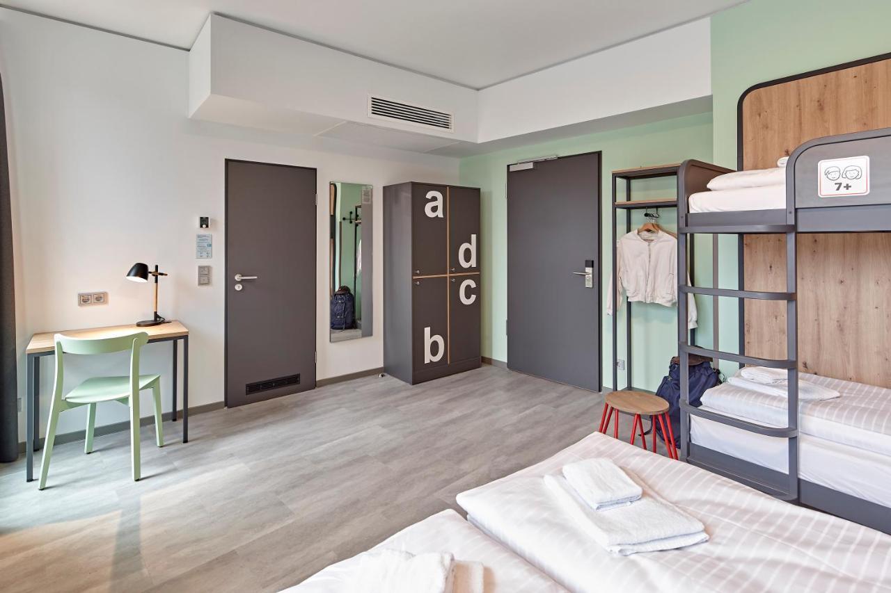 Meininger Hotel Koeln West מראה חיצוני תמונה